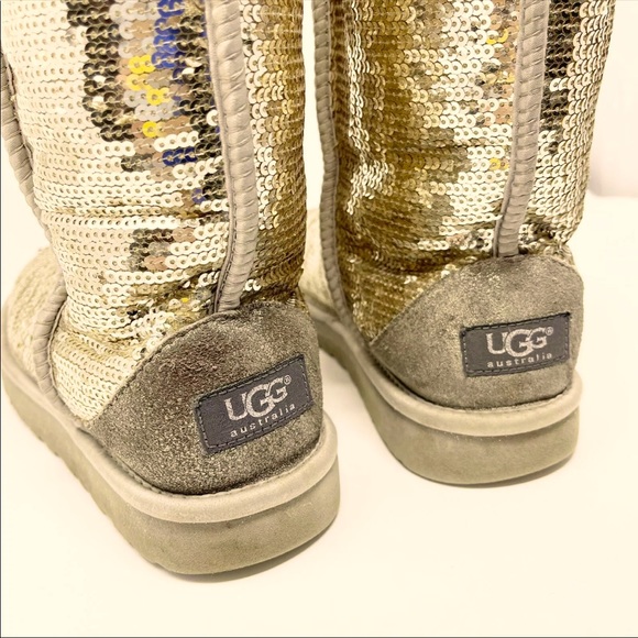 UGG CLASSIC SHORT BOOTS WOMENS SZ 7. GOLD SEQUIN SPARKLE EUC TOO WARM IN FLORIDA - Picture 5 of 9